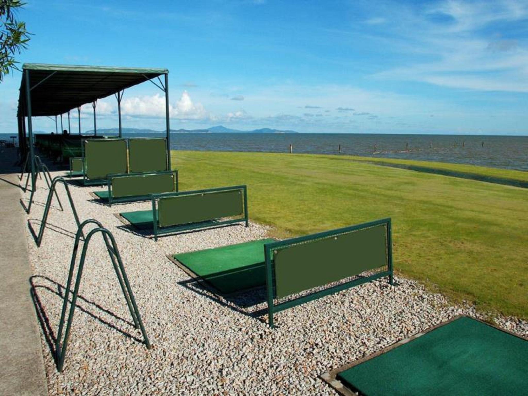 Grand Coloane Resort Macao Esterno foto The driving range