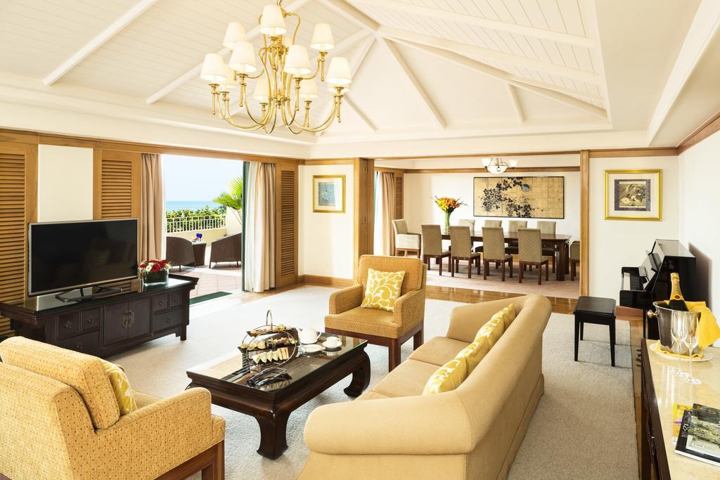 Grand Coloane Resort Macao Esterno foto A suite at the hotel