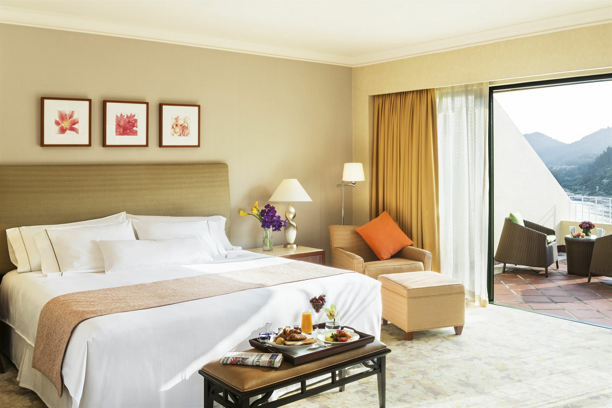 Grand Coloane Resort Macao Esterno foto A room at the hotel